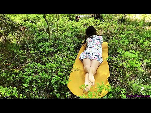 ❤️ 陌生人在Tinder上自慰我的阴部，并在树林里热情地做爱 ☑ Beautiful porn